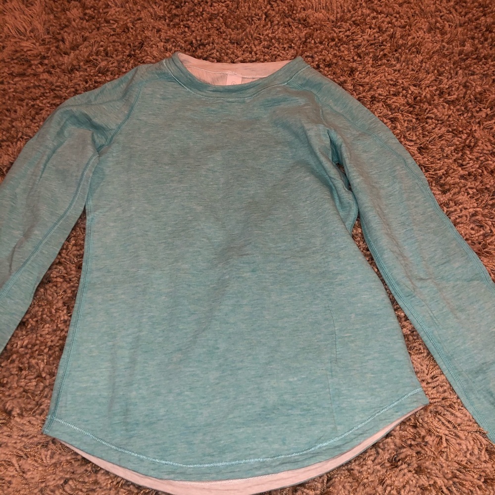 kids long sleeve thermal ivivva shirt! 👚